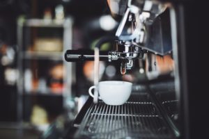 sprzet-dla-kawiarni-profesjonalne-ekspresy-mlynki-do-kawy